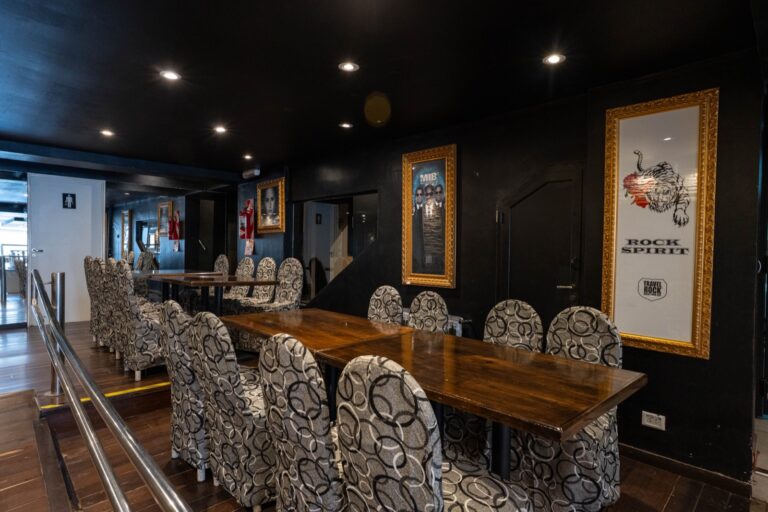Comedor y desayunador del hotel Mizu Bariloche Suites
